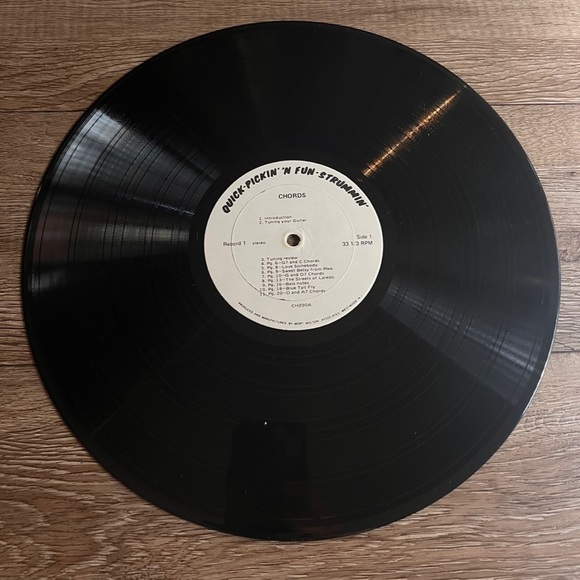 Vintage 1970 Quick-Pickin' 'N Fun-Strummin' LP Vinyl & Books Guitar Course - Picture 3 of 6